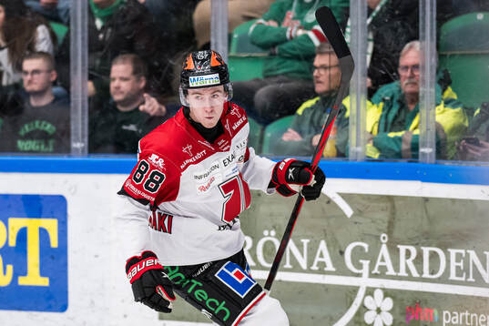 Örebros Jonathan Lekkerimäki jublar