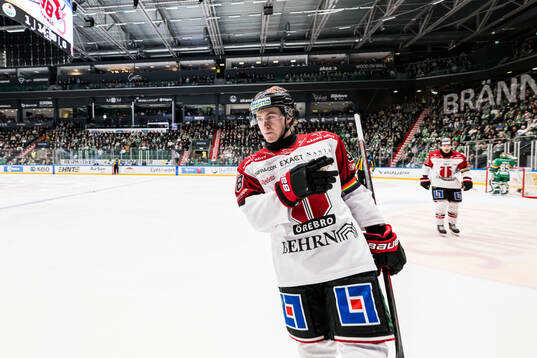 Örebros Jonathan Lekkerimäki jublar
