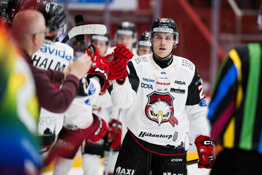 Malmö Redhawks Janne Kuokkanen jublar
