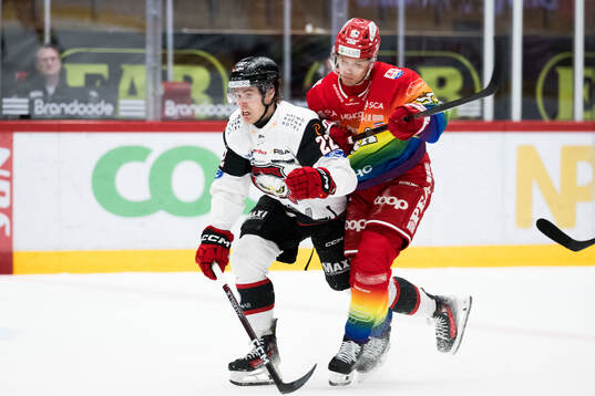 Malmö Redhawks Janne Kuokkanen och Timrås Anton Wedin