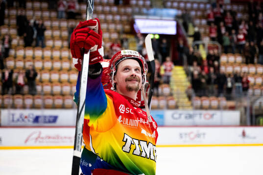 Timrås Jonathan Dahlén jublar