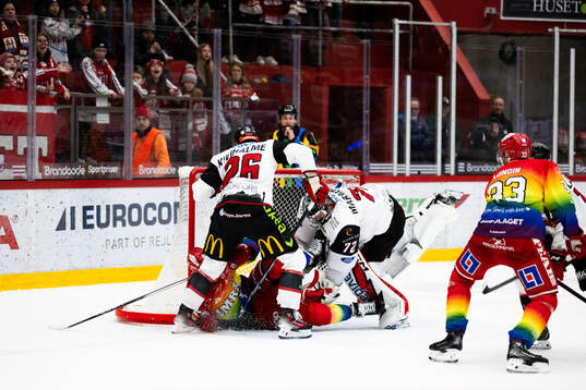 Timrås Sebastian Hartmann och Malmö Redhawks Teemu