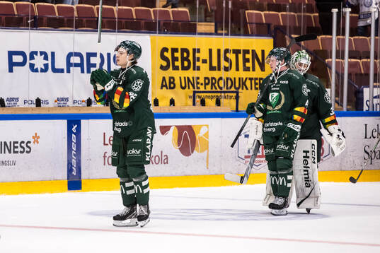 Färjestads Per Åslund jublar