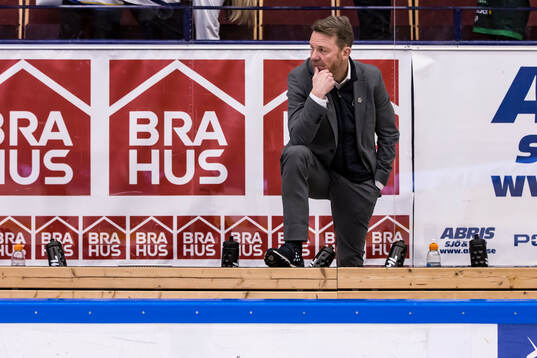 Leksands tränare Charles Berglund deppar