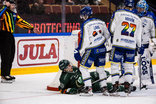 Färjestads Joakim Nygård och Leksands Oskar Lang och