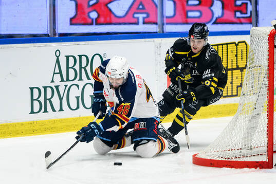 Djurgårdens Albin Grewe och AIKs Ole Einar Egeland Andersen