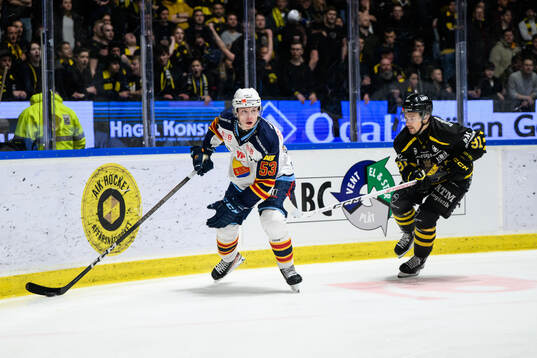 Djurgårdens David Blomgren och AIKs Gerry Fitzgerald