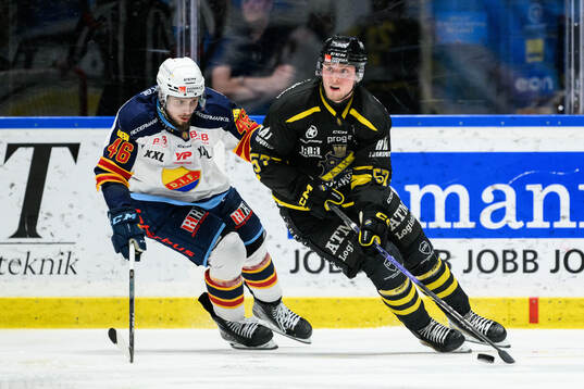 Djurgårdens Albin Grewe och AIKs Alfred Barklund