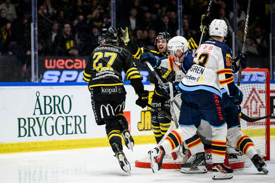 AIKs Christoffer Björk jublar 1-0