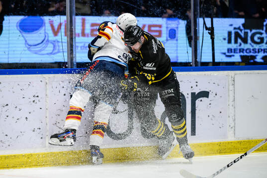 Djurgårdens Victor Eklund och AIKs Hampus Falk