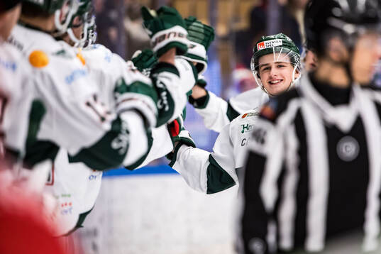 Tingsryds Isak Hellerstedt jublar