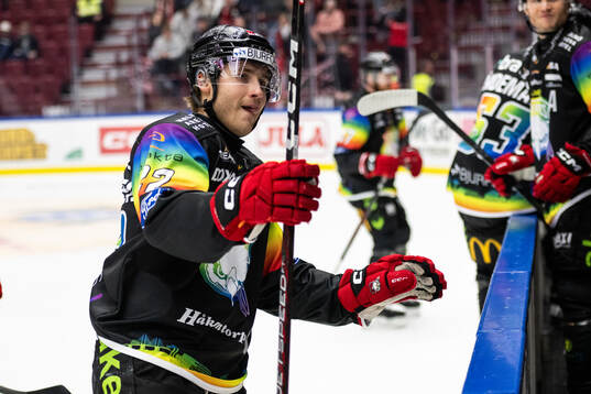 Malmö Redhawks Janne Kuokkanen jublar