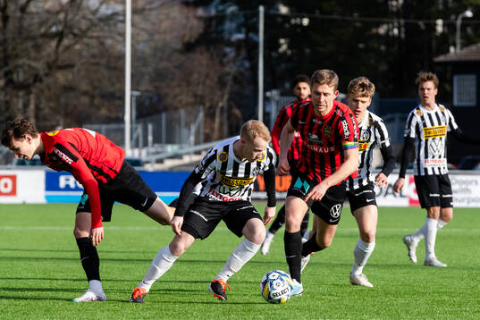 Brommapojkarnas Alex Timossi Andersson och Ludvig Fritzson