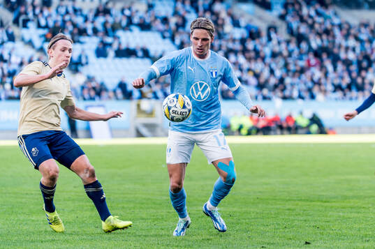 Malmö FFs Jens Stryger Larsen och Östers IFs David Seger