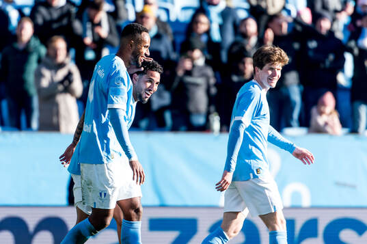 Malmö FFs Sergio Pena jublar