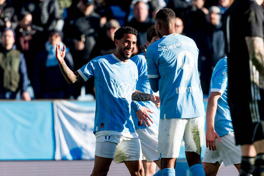 Malmö FFs Sergio Pena jublar