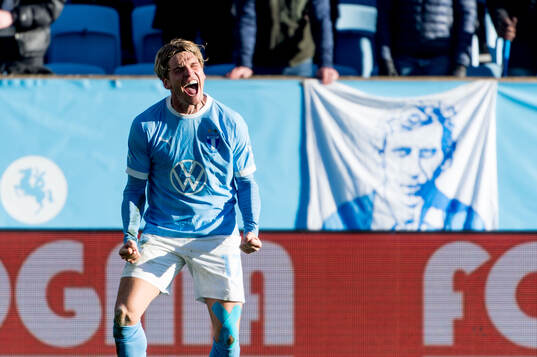 Malmö FFs Jens Stryger Larsen jublar