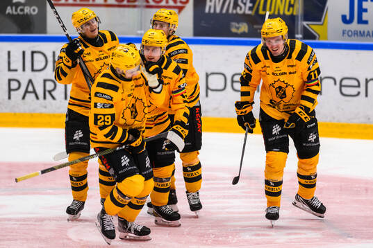 Skellefteås Dylan Sikura  jublar