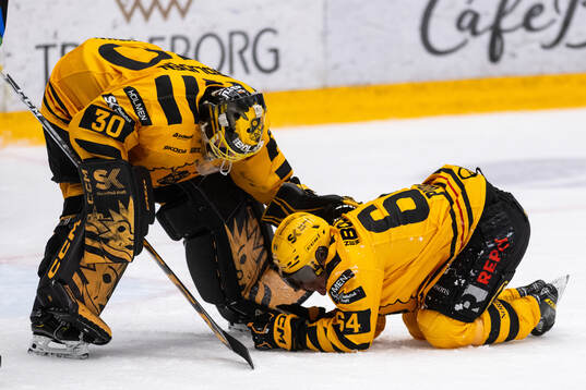 Skellefteås Jonathan Pudas har ont