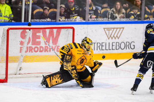 Skellefteås målvakt Gustaf Lindvall