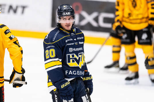 HV71s André Petersson deppar