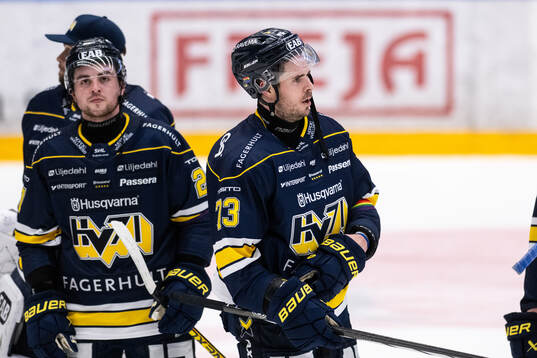 HV71s Nicholas Shore deppar