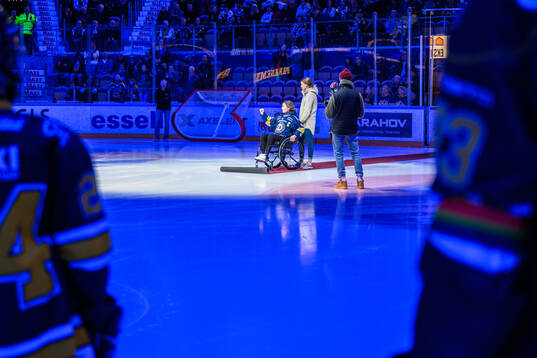 HV71s Sanni Hakala hyllas