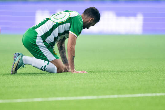 Hammarbys Nahir Besara deppar