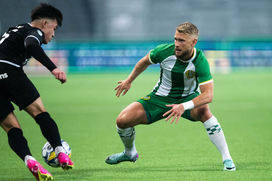 Västerås SKs Alexander Thongla-Iad Warneryd och Hammarbys