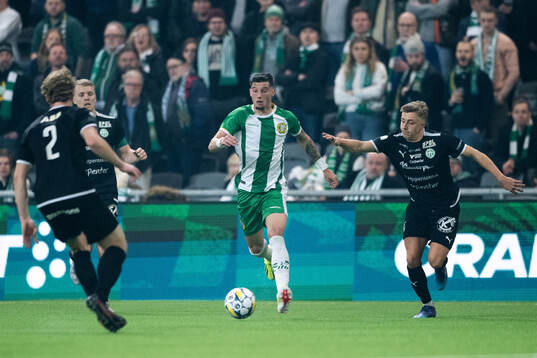 Hammarbys Viktor Djukanovic och Västerås SKs Simon Gefvert
