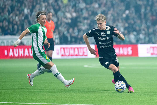 Hammarbys August Mikkelsen och Västerås SKs Marcus Linday