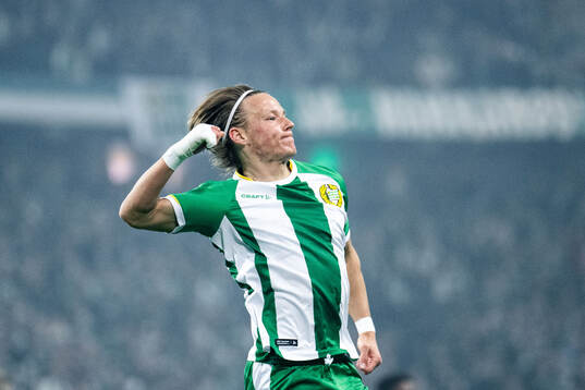 Hammarbys August Mikkelsen jublar