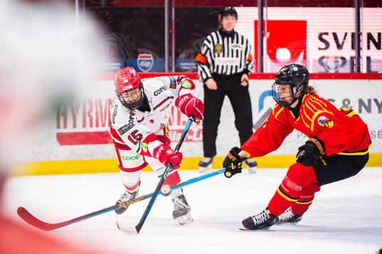 Modos Linnea Andersson och Brynäs Julia Östlund