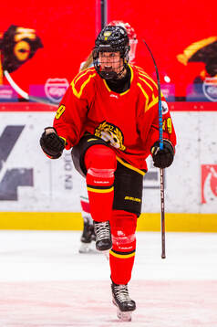 Brynäs Julia Östlund jublar