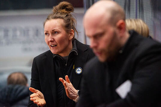 Brynäs assisterande tränare Rosa Lindstedt