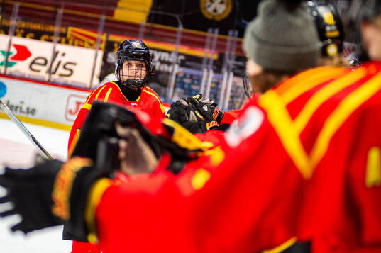 Brynäs Noemi Neubauerova jublar