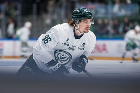 Färjestads David Tomasek