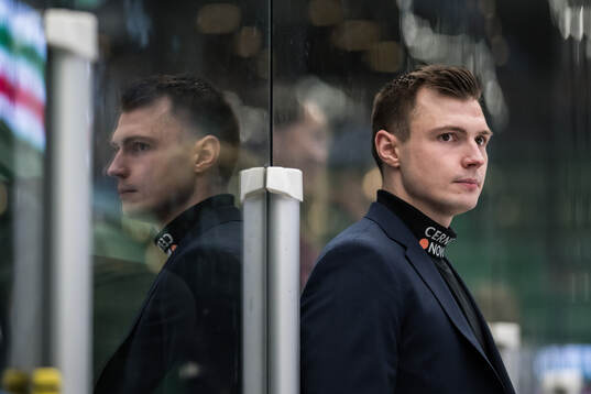Rögles assisterande tränare Max Bohlin