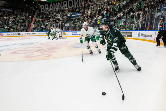Rögles Ludvig Claesson och Färjestads Linus Johansson