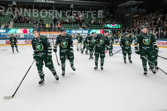 Färjestads spelarna jublar