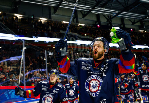 Linköpings Oscar Fantenberg jublar