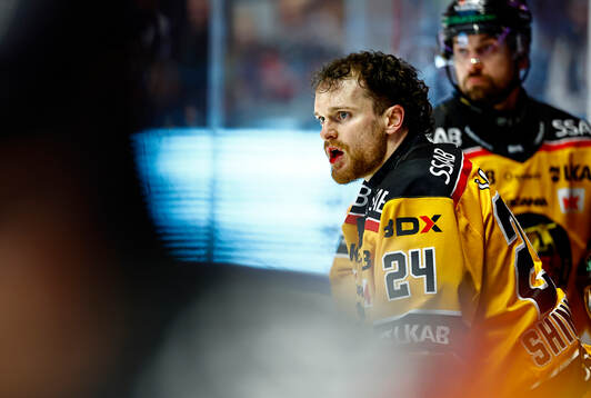 Luleås Brendan Shinnimin reagerar