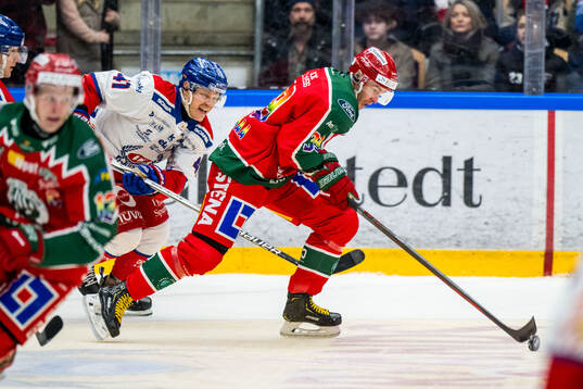 Oskarshamns Johan Johnsson och Frölundas Mikael Ruohomaa
