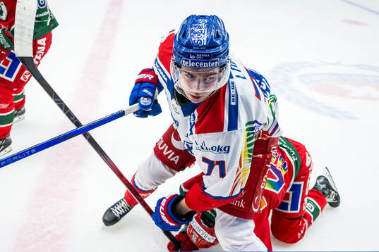 Oskarshamns Viktor Lodin och Frölundas Linus Nässen