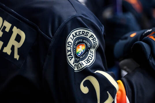 Växjös tröja med pride märke
