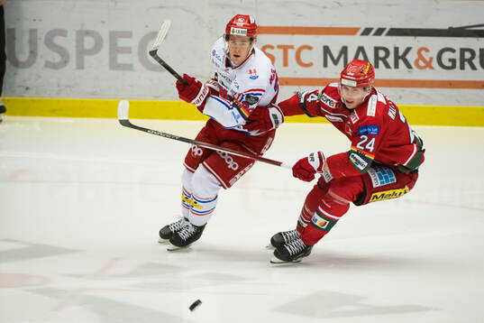 Timrås Filip Hållander och MoDos Erik Walli Walterholm