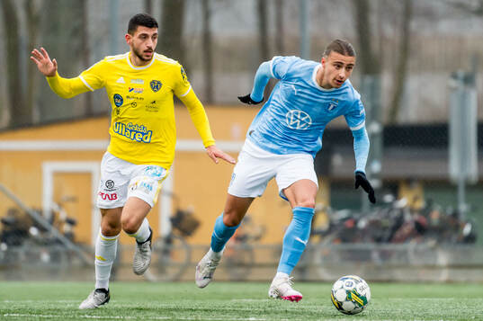 Malmö FFs Elison Makolli och Falkenbergs FFs Leornardo