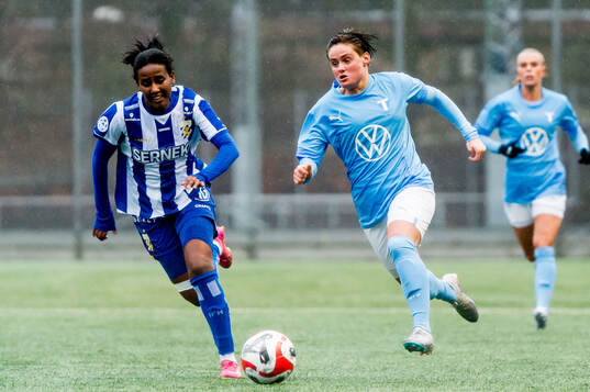 Malmö FFs Ema Paljevic och IFK Göteborgs Saron Berhe