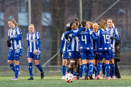 IFK Göteborgs spelare jublar