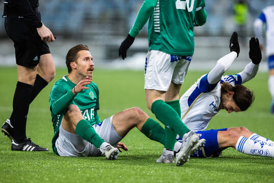 Brages Jacob Stensson och IFK Norrköpings Arnor Traustason